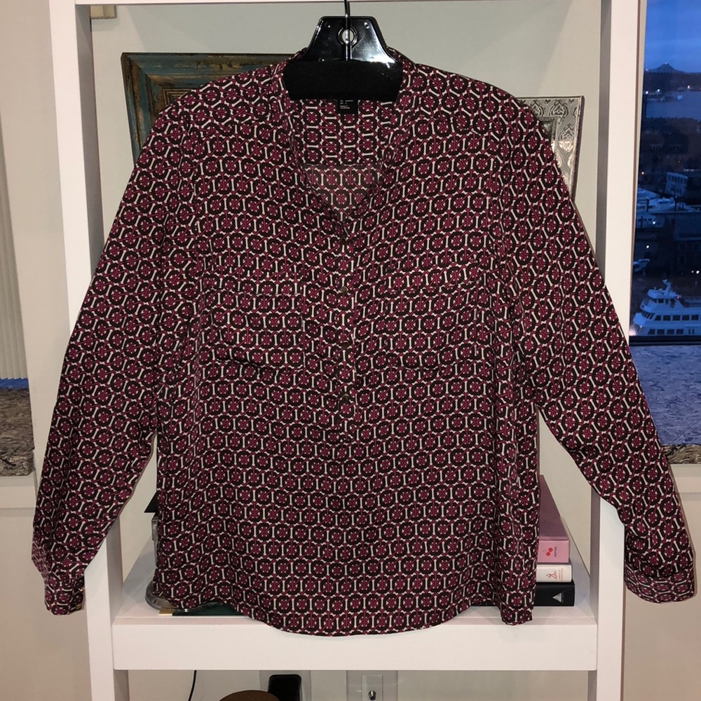 ⚡️⚡️ H&M Patterned Blouse ⚡️⚡️